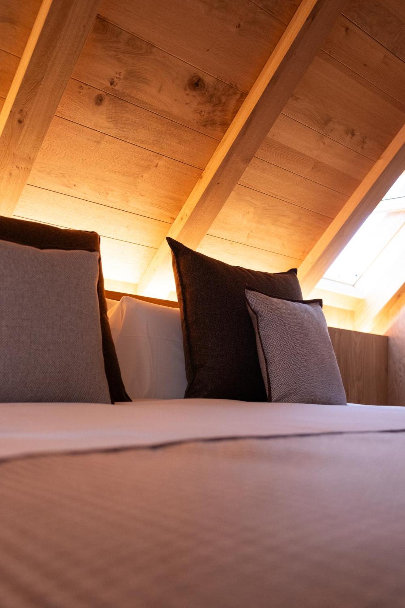 Hotel Petit Lacreu Salardu Ngoại thất bức ảnh